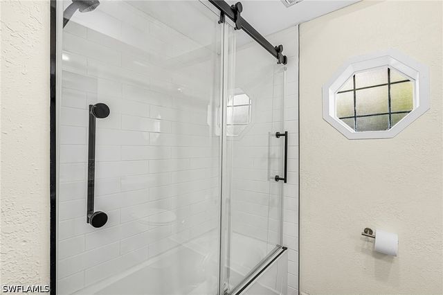 5050 Sorrento CT, Cape Coral, FL 33904