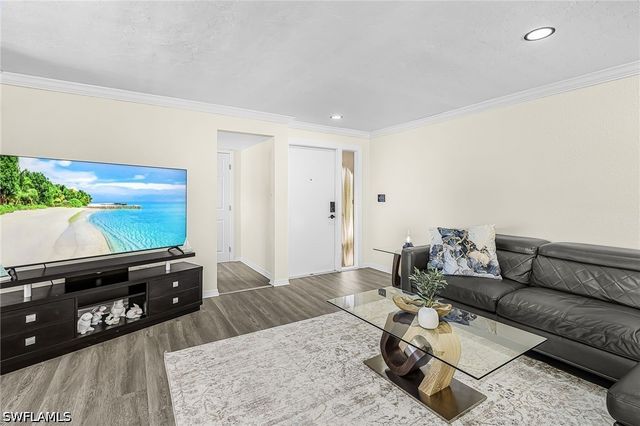 5050 Sorrento CT, Cape Coral, FL 33904