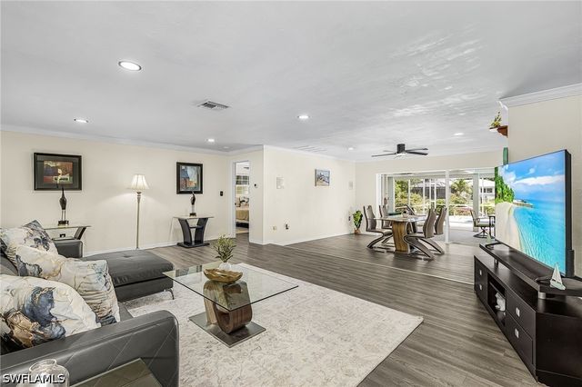 5050 Sorrento CT, Cape Coral, FL 33904