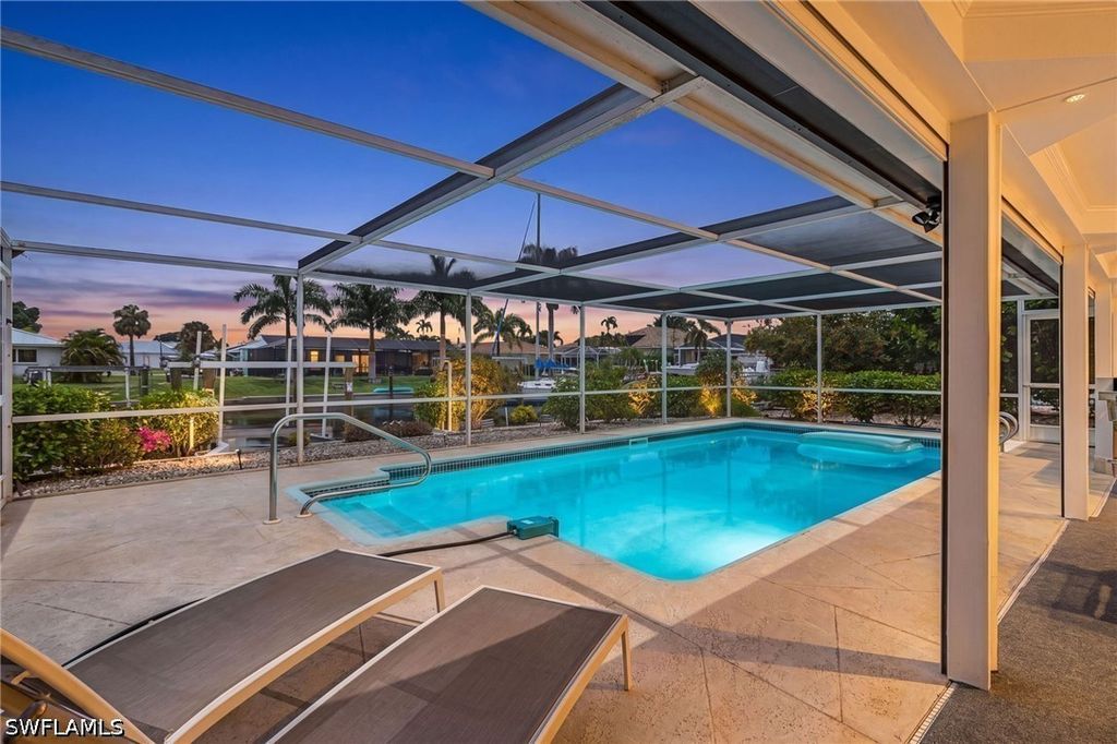 5050 Sorrento CT, Cape Coral, FL 33904