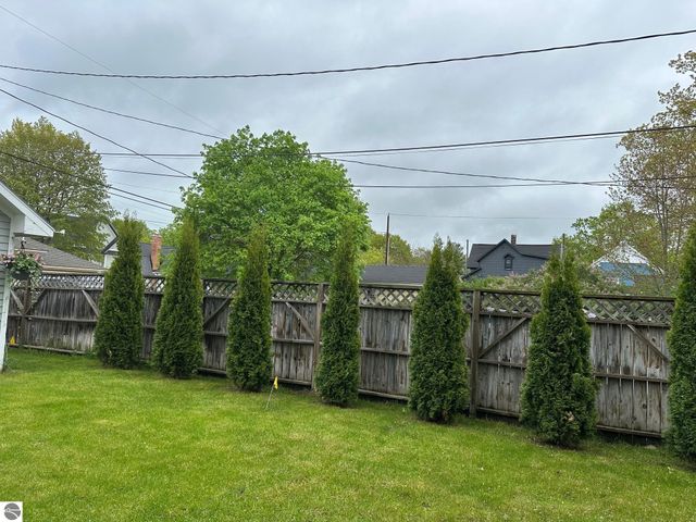 525 Webster Street, Traverse City, MI 49686