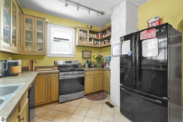 525 Webster Street, Traverse City, MI 49686