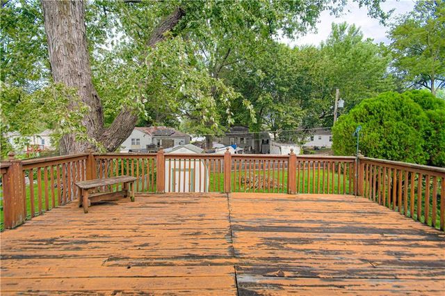 1522 W 27th Terrace S, Independence, MO 64052