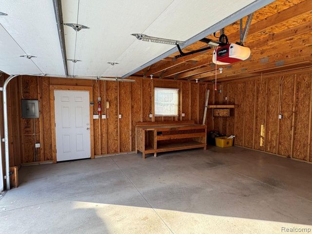 13226 Catalpa Street, Southgate, MI 48195
