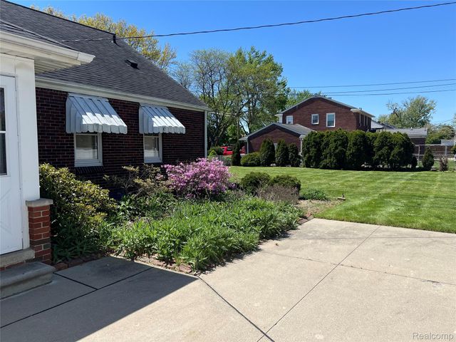 13226 Catalpa Street, Southgate, MI 48195