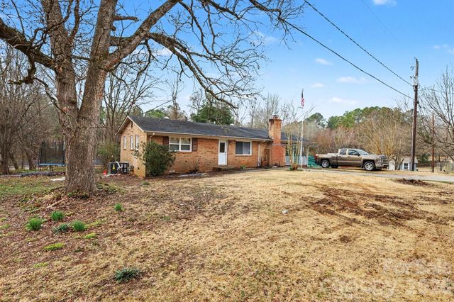 128 Paul Snipes Road, Lancaster, SC 29720