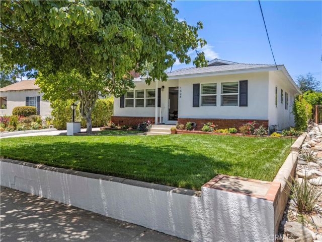 1325 Forest Avenue, Pasadena, CA 91103