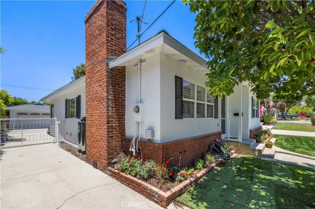 1325 Forest Avenue, Pasadena, CA 91103