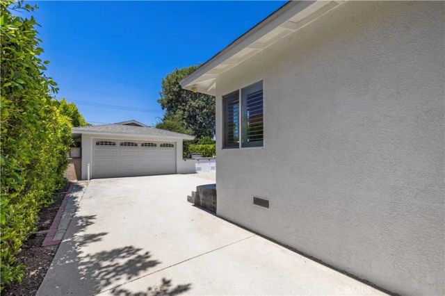 1325 Forest Avenue, Pasadena, CA 91103