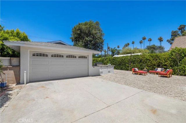 1325 Forest Avenue, Pasadena, CA 91103