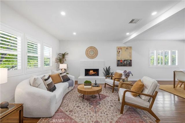 1325 Forest Avenue, Pasadena, CA 91103