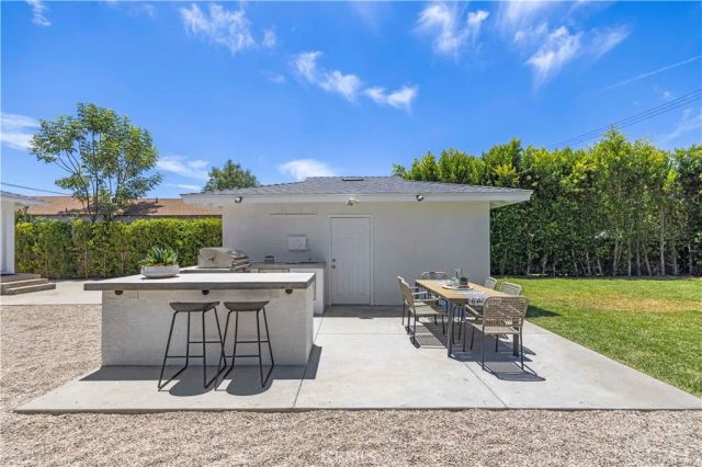 1325 Forest Avenue, Pasadena, CA 91103