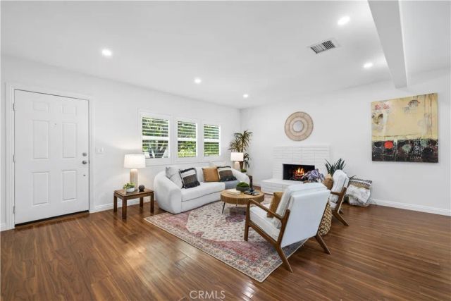 1325 Forest Avenue, Pasadena, CA 91103