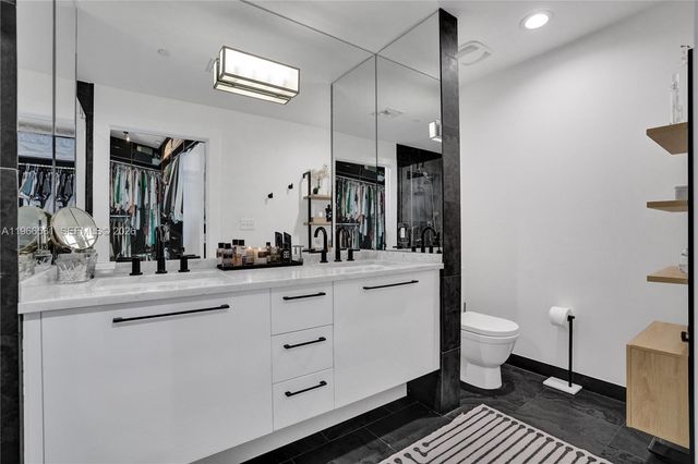 900 Biscayne Blvd 2907, Miami, FL 33132