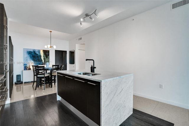 900 Biscayne Blvd 2907, Miami, FL 33132