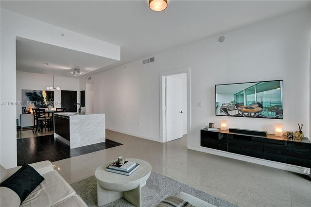 900 Biscayne Blvd 2907, Miami, FL 33132