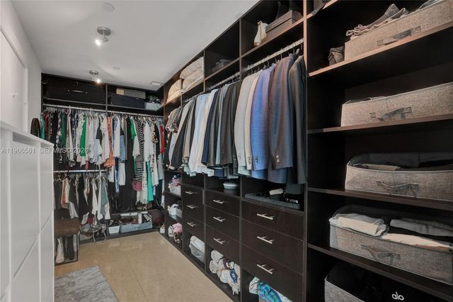 900 Biscayne Blvd 2907, Miami, FL 33132