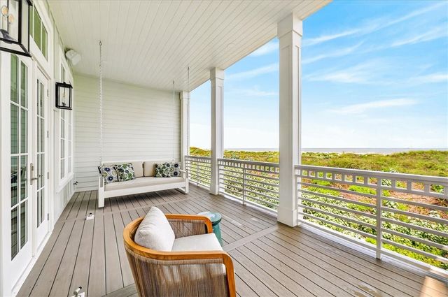 120 Charming Lane, Port Aransas, TX 78373
