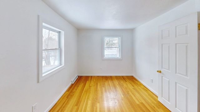 232 School St, Groveland, MA 01834