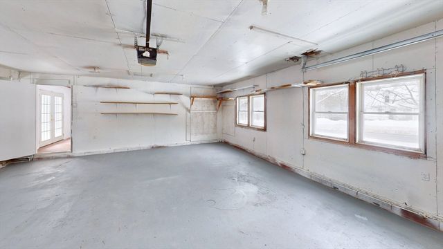 232 School St, Groveland, MA 01834