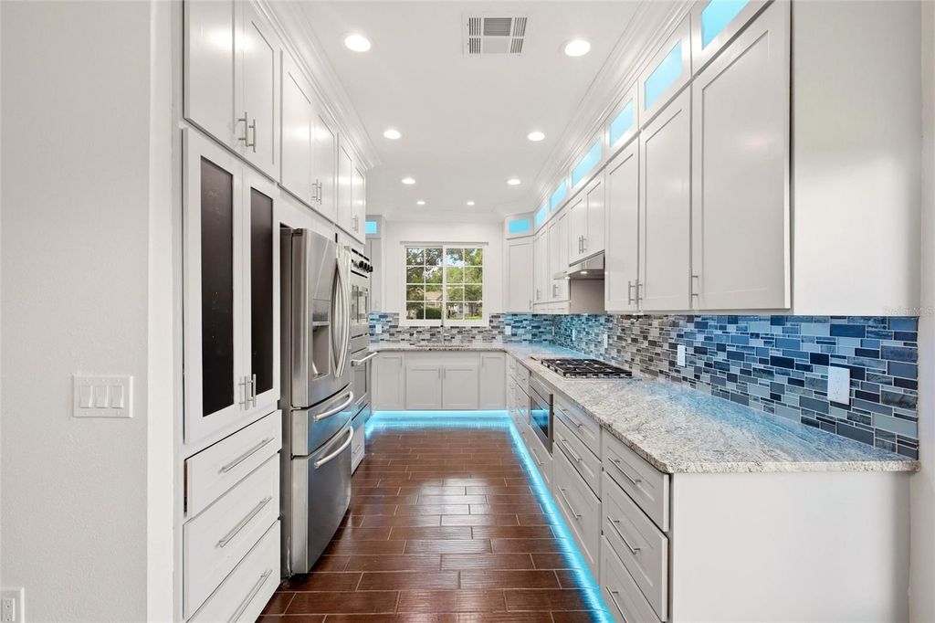 Image 11 of property listing at 12347 HOLLYBUSH TERRACE, Bradenton, FL 34202