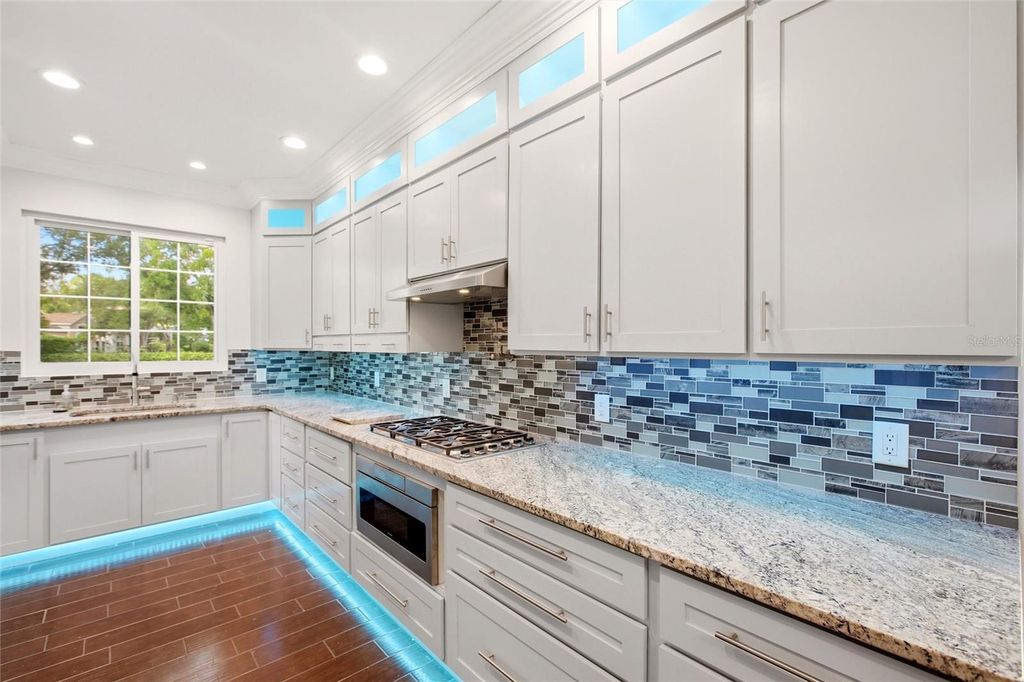 Image 12 of property listing at 12347 HOLLYBUSH TERRACE, Bradenton, FL 34202