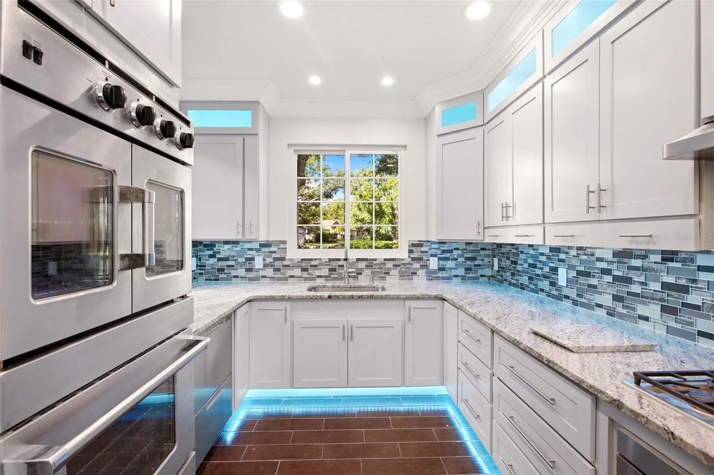 Image 14 of property listing at 12347 HOLLYBUSH TERRACE, Bradenton, FL 34202