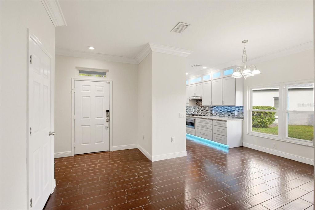 Image 3 of property listing at 12347 HOLLYBUSH TERRACE, Bradenton, FL 34202