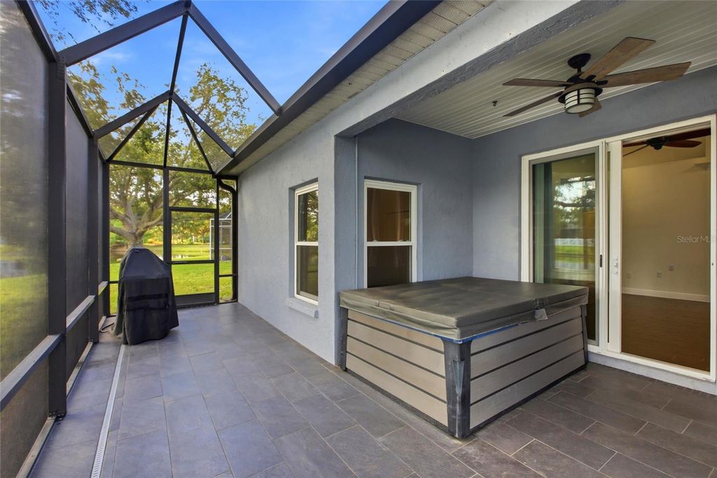 Image 38 of property listing at 12347 HOLLYBUSH TERRACE, Bradenton, FL 34202