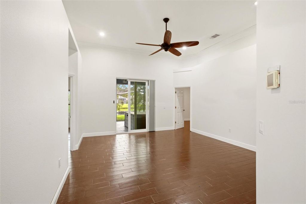 Image 5 of property listing at 12347 HOLLYBUSH TERRACE, Bradenton, FL 34202