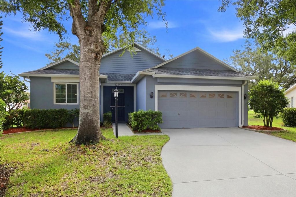 Image 41 of property listing at 12347 HOLLYBUSH TERRACE, Bradenton, FL 34202