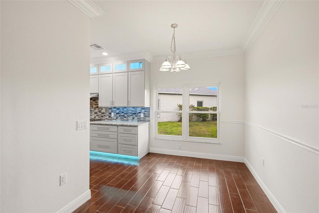 Image 9 of property listing at 12347 HOLLYBUSH TERRACE, Bradenton, FL 34202
