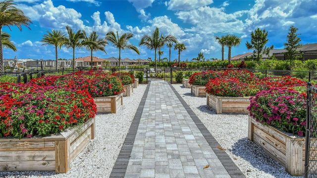 16415 ISOLA PLACE, Lakewood Ranch, FL 34211