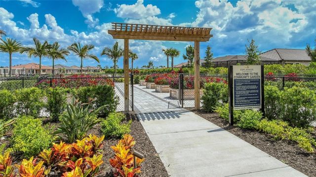 16415 ISOLA PLACE, Lakewood Ranch, FL 34211