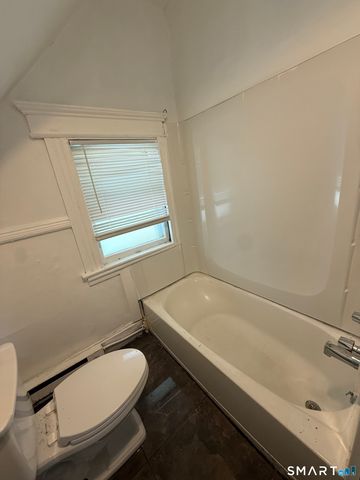 77 Wall Street, Waterbury, CT 06705