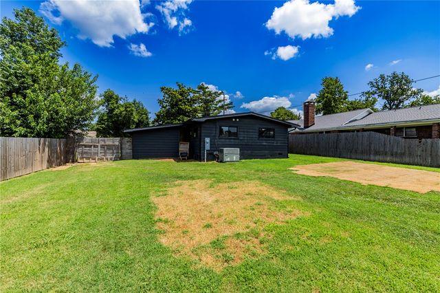 608 S 13th Street, Rogers, AR 72758