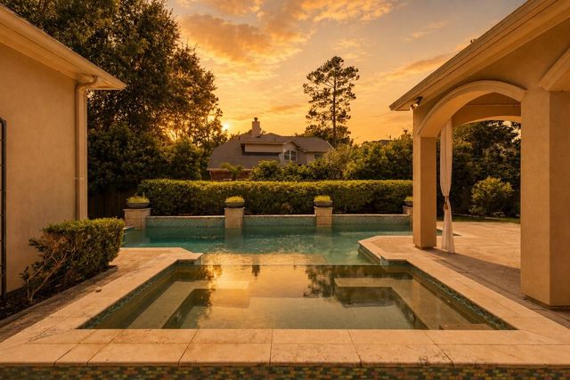 3 Pendleton Park Point, The Woodlands, TX 77382