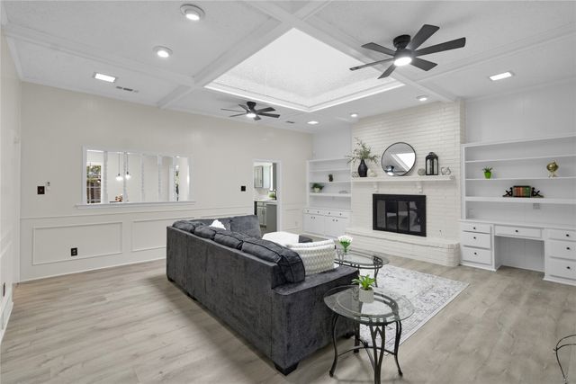 335 Hummingbird Lane, Duncanville, TX 75137