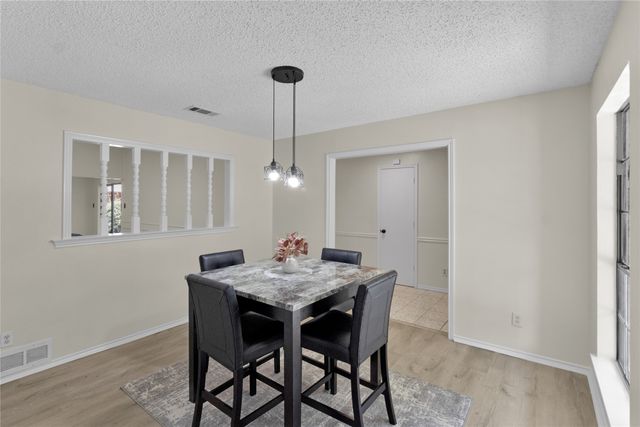 335 Hummingbird Lane, Duncanville, TX 75137