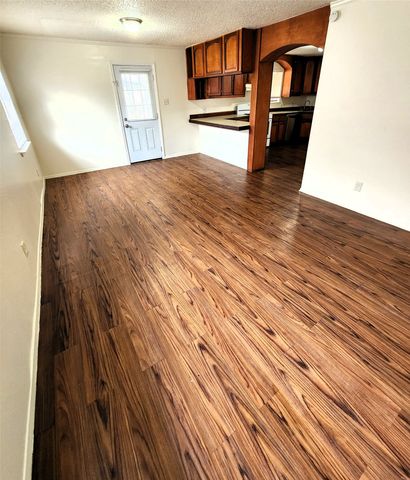 2228 Toulon Lane, Dallas, TX 75227