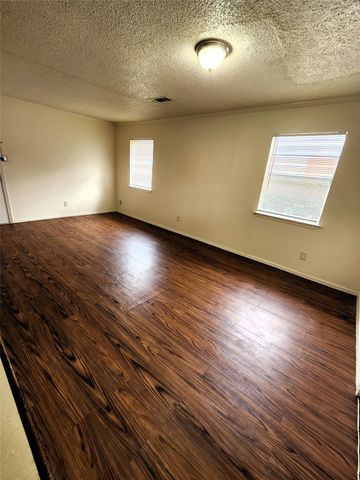 2228 Toulon Lane, Dallas, TX 75227