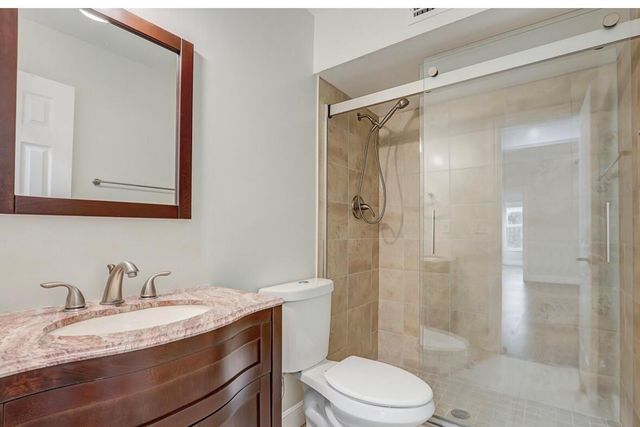 8164 Se Croft Circle B-4, Hobe Sound, FL 33455