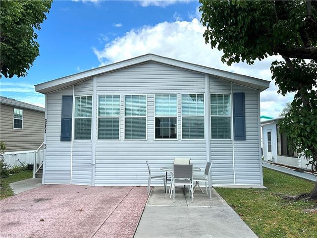 3264 Ott LN, Bonita Springs, FL 34134