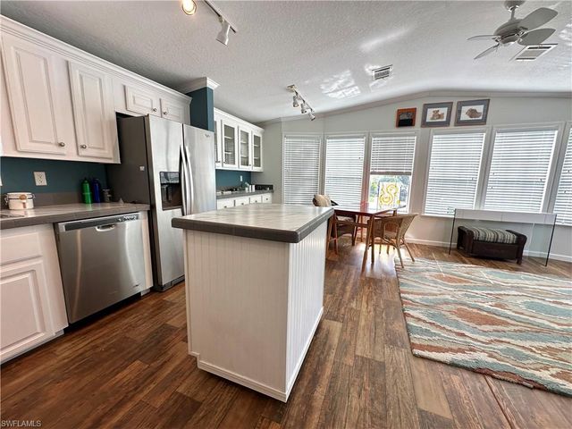 3264 Ott LN, Bonita Springs, FL 34134