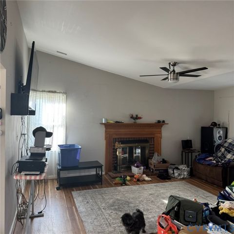 10115 Molly Ln, Glen Allen, VA 23060