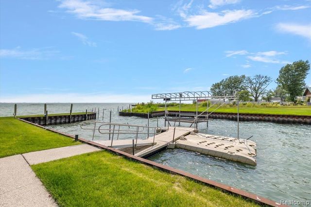 8349 Dixie Highway, Ira, MI 48023