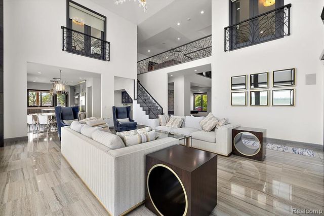 8349 Dixie Highway, Ira, MI 48023