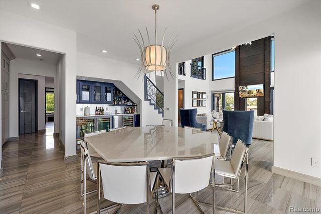 8349 Dixie Highway, Ira, MI 48023