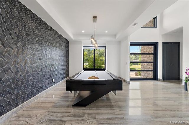 8349 Dixie Highway, Ira, MI 48023