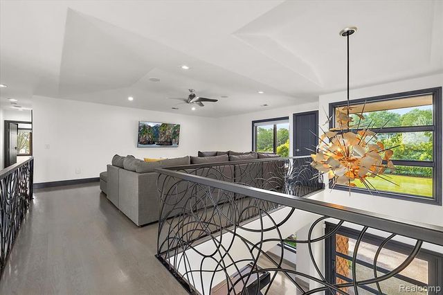 8349 Dixie Highway, Ira, MI 48023